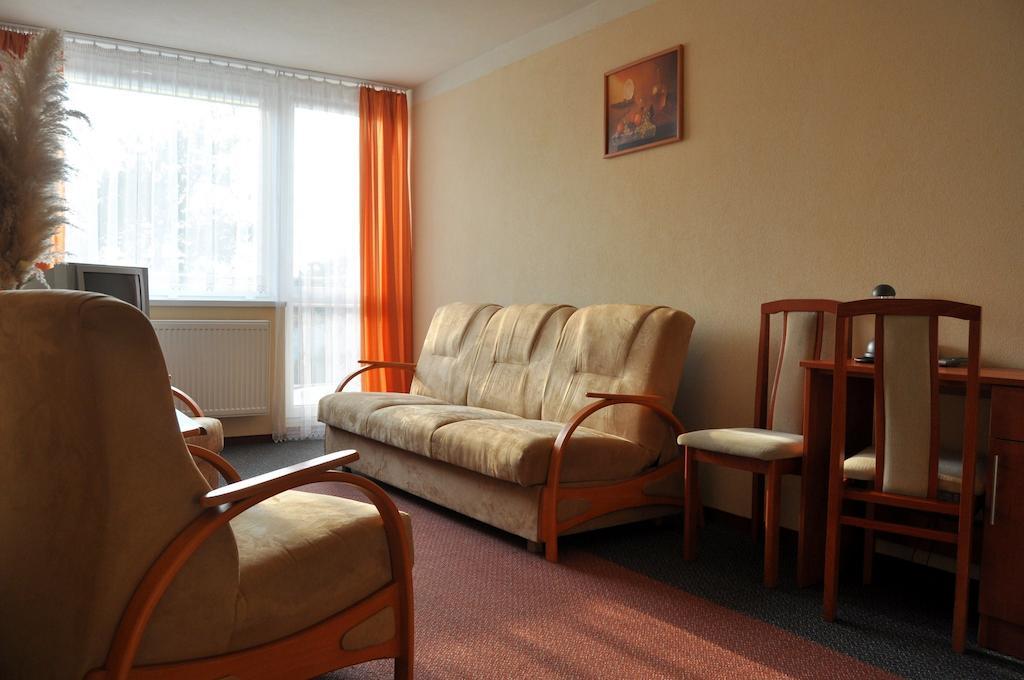 Hotel Żagiel Niewiesze Buitenkant foto