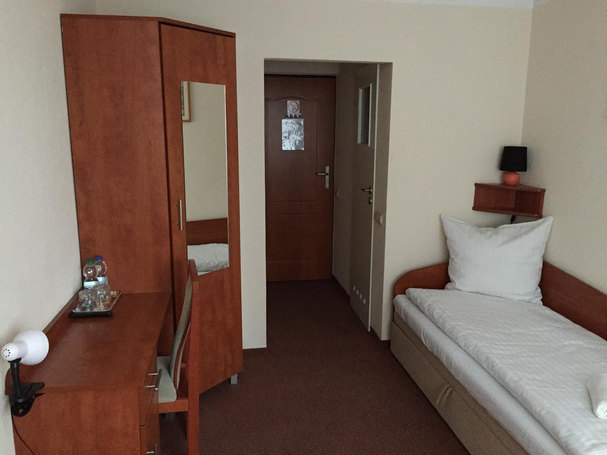 Hotel Żagiel Niewiesze Buitenkant foto